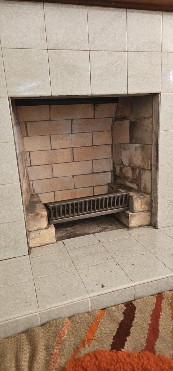Kelly Sweeps Limited - open fireplace with firebrick lining in Whangarei