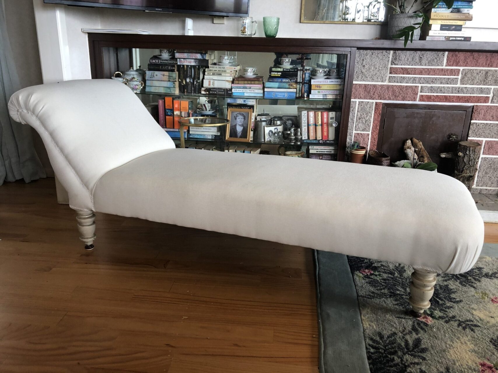 Whangarei Upholstery - chaise longue in Whangarei